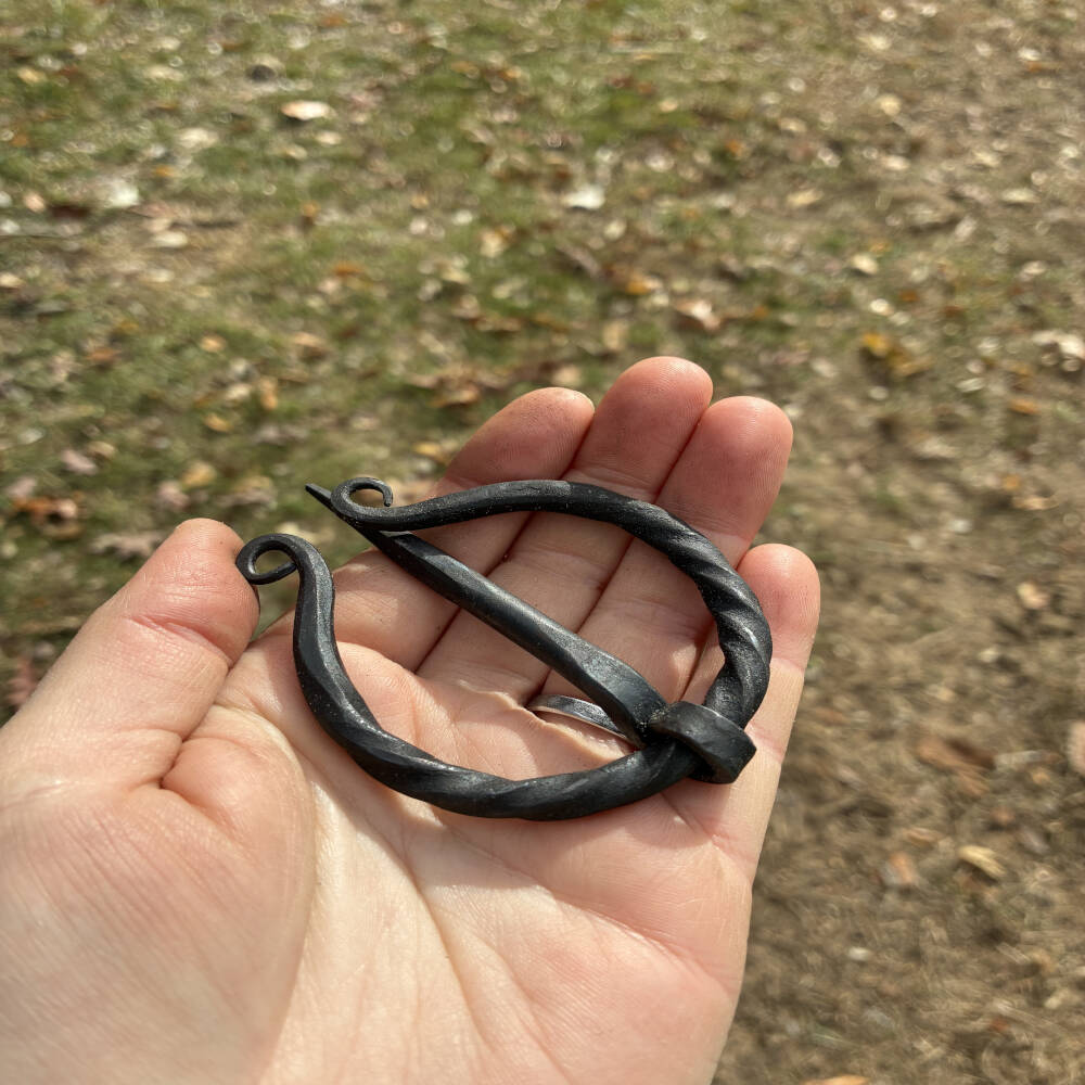 Hand-Forged Celtic Penannular Brooch – Viking Cloak Pin in Mild Steel | DeWall’s Forge