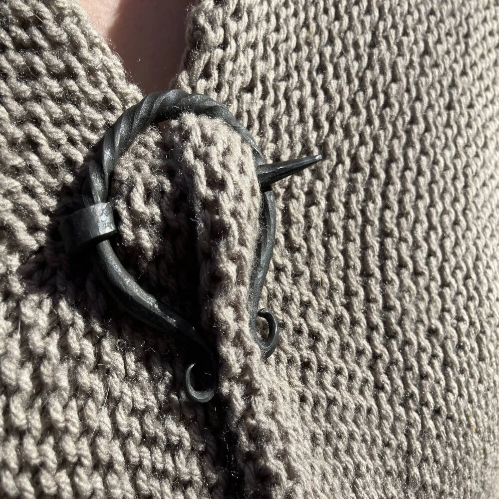 Hand-Forged Celtic Penannular Brooch – Viking Cloak Pin in Mild Steel | DeWall’s Forge