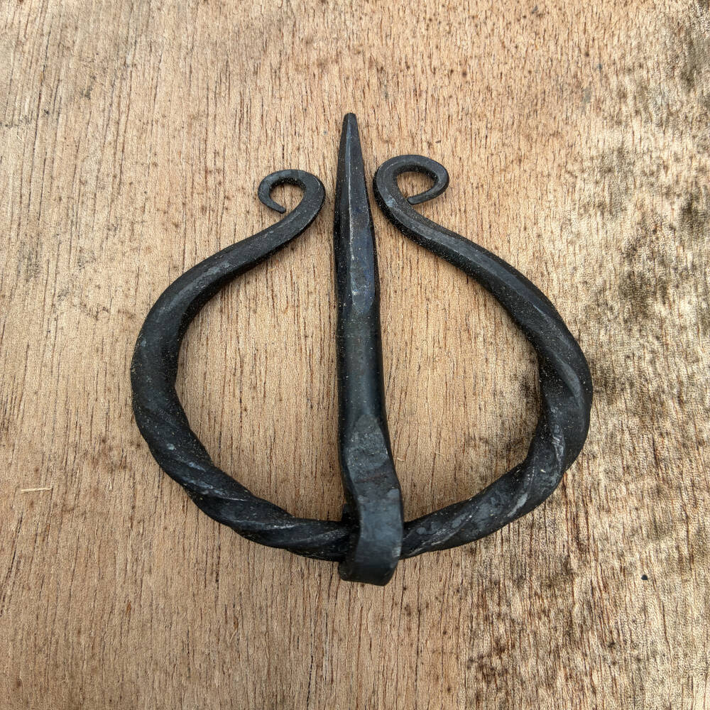 Hand-Forged Celtic Penannular Brooch – Viking Cloak Pin in Mild Steel | DeWall’s Forge