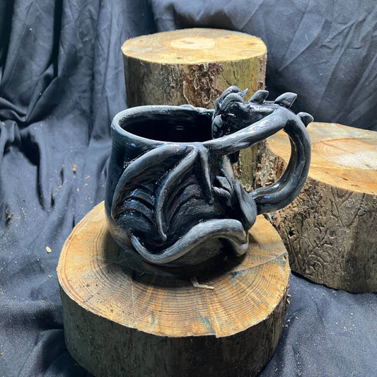 Earthenware Deluxe Dragon Mug