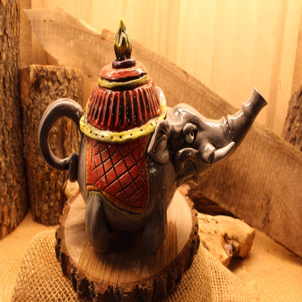 Handmade Elephant Teapot – Functional Ceramic Art