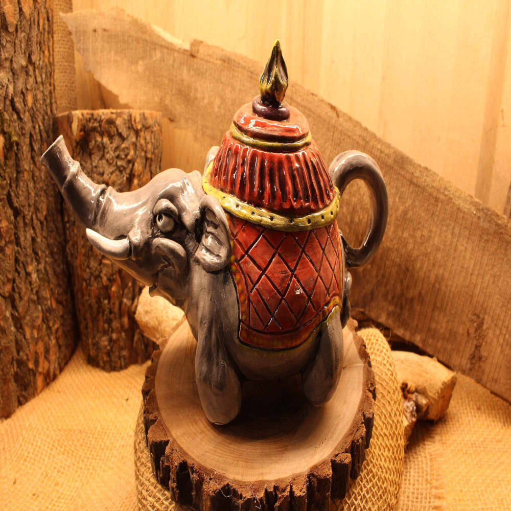 Handmade Elephant Teapot – Functional Ceramic Art