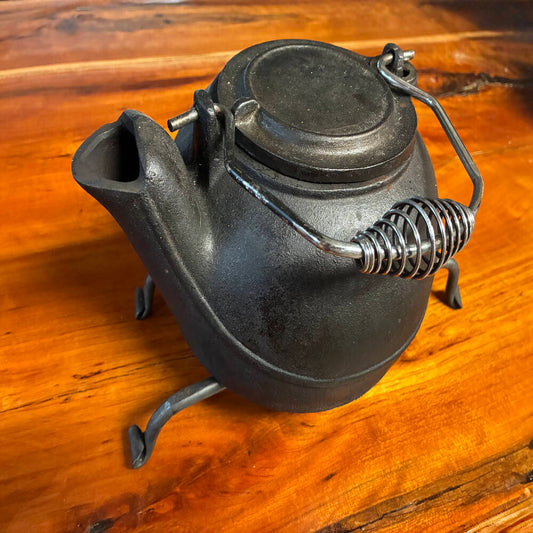 Hand-Forged Foldable Iron Trivet – Traditional Blacksmith Cookware